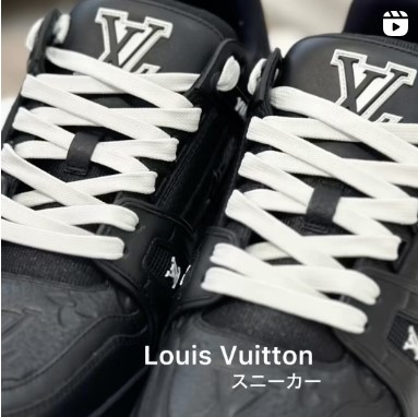 Louis Vuittonのスニーカー
