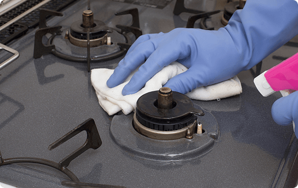 しつこい油汚れもサッと落とす